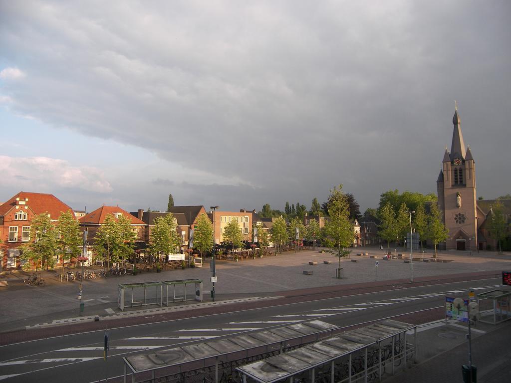 Hotel De Markt Valkenswaard Exteriör bild